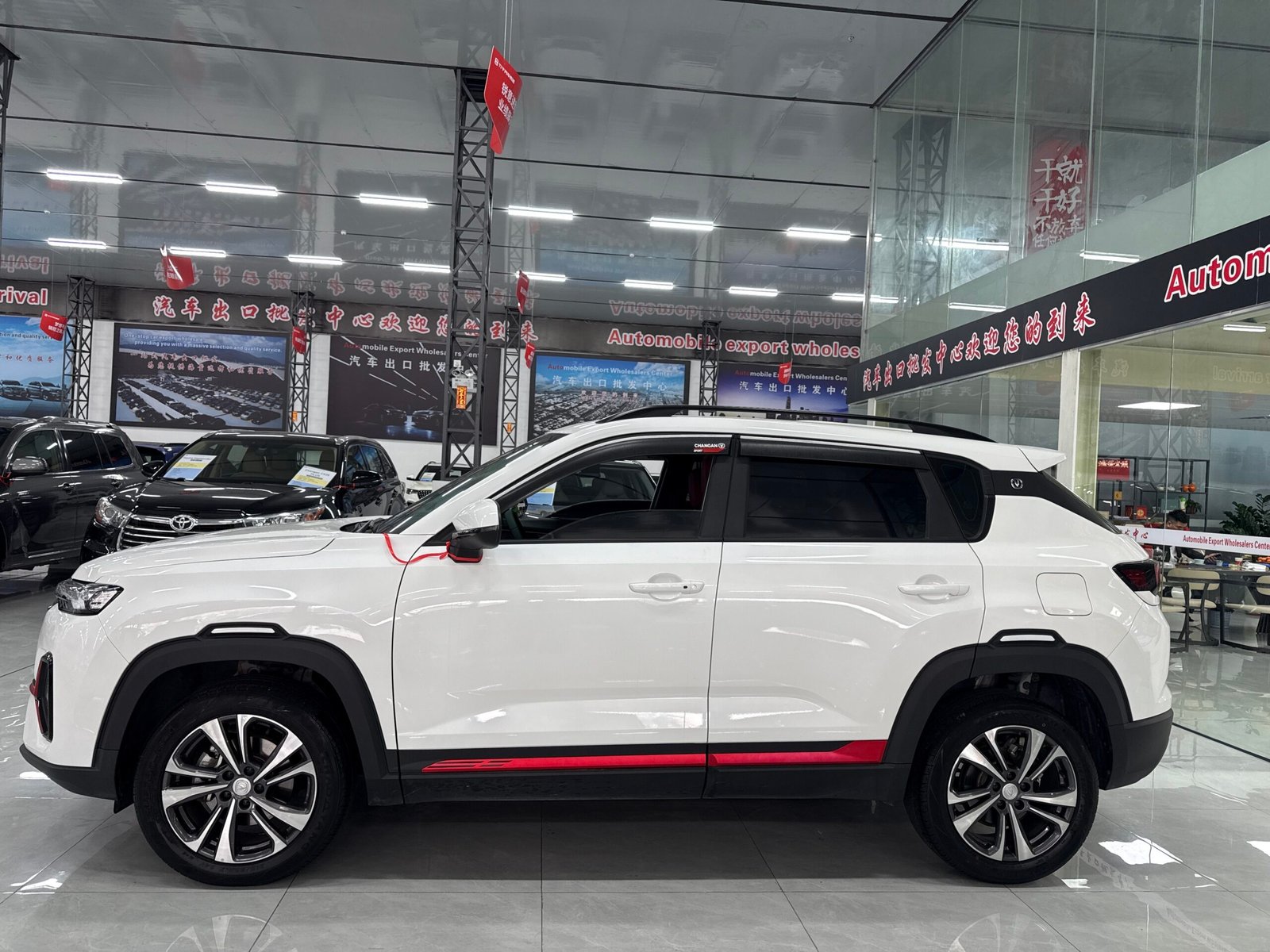 Changan CS35 Plus 1.4L 2022 Used Compact SUV (White) - Image 4