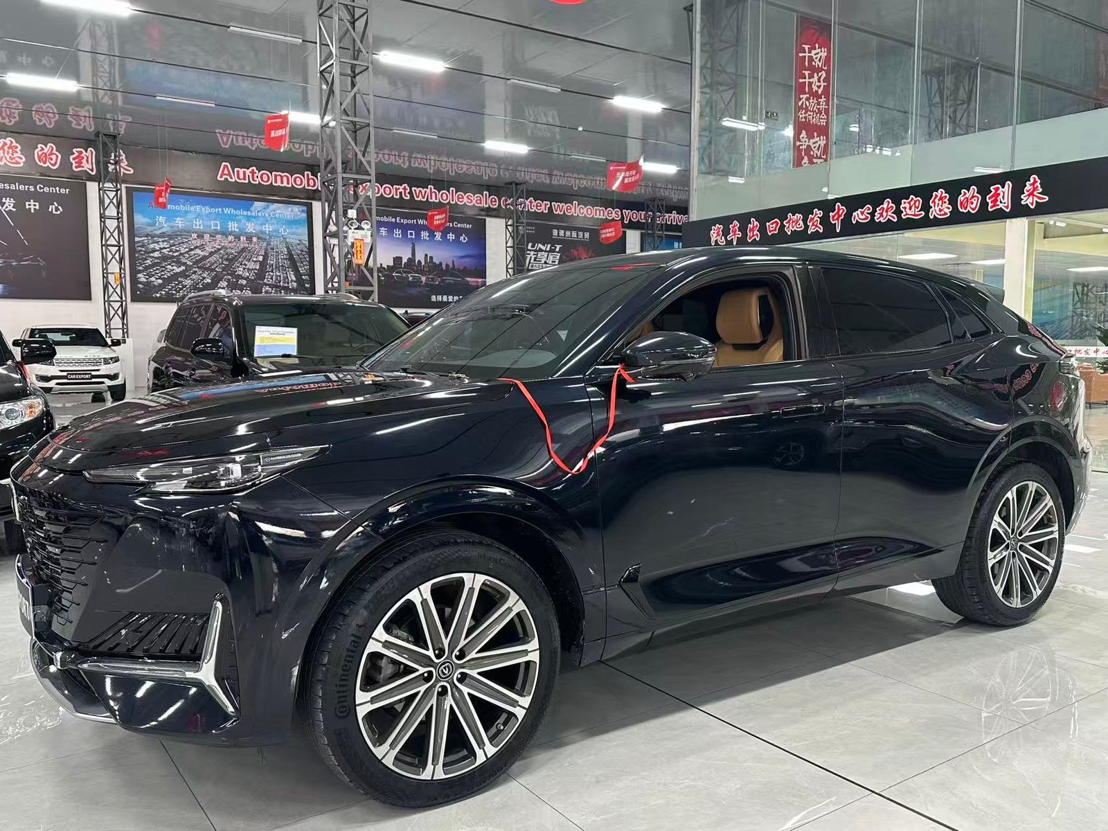 Changan UNI-K 2.0T 2022 Used Mid-size SUV - Image 3