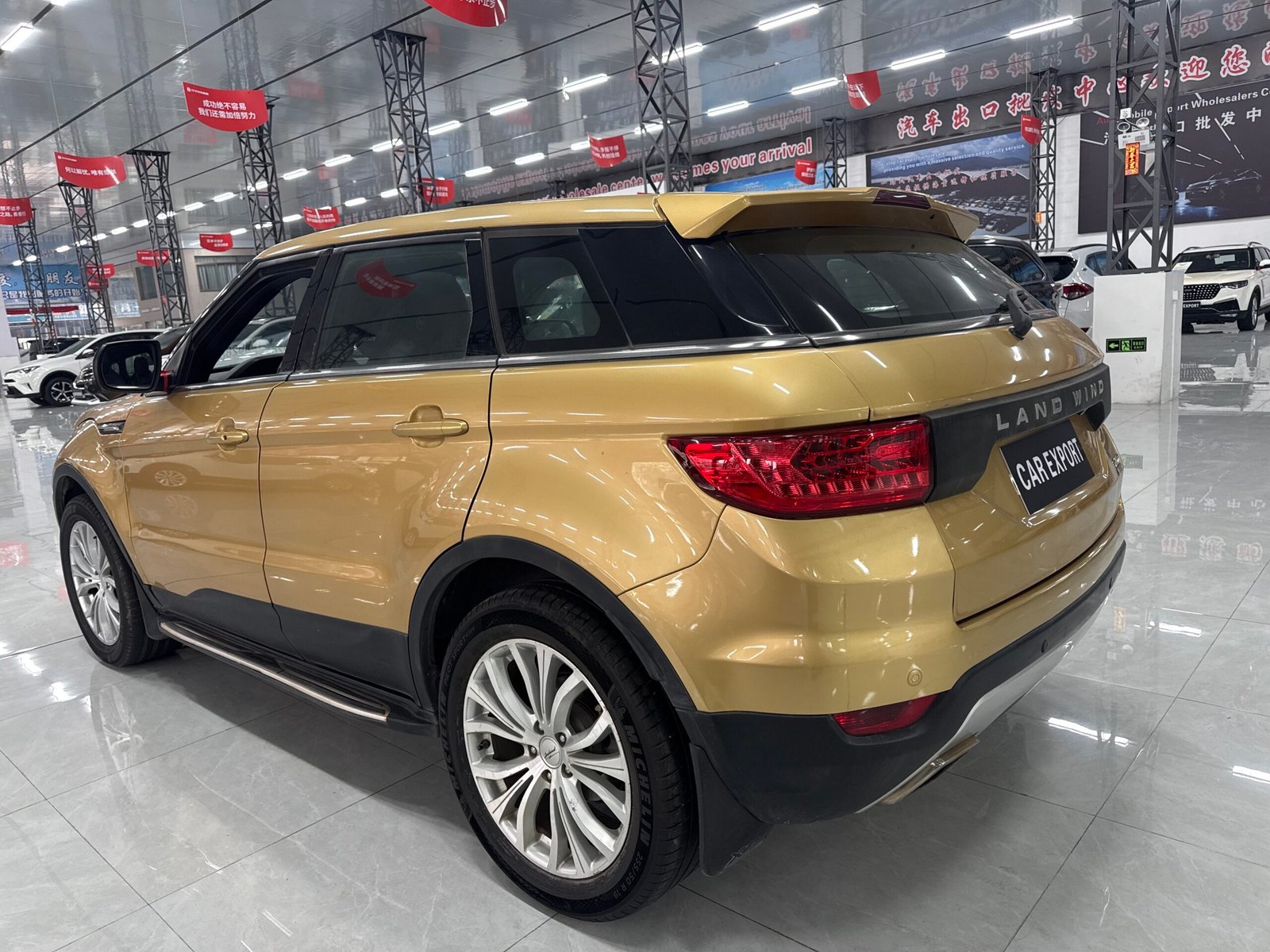 JMC Landwind X7 2.0L 2016 Used Compact SUV (Gold) - Image 6