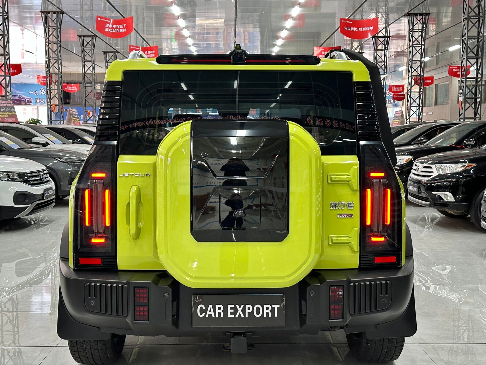 Jetour Traveller 2.0T 2023 Used Off-road SUV (Neon Green) - Image 6