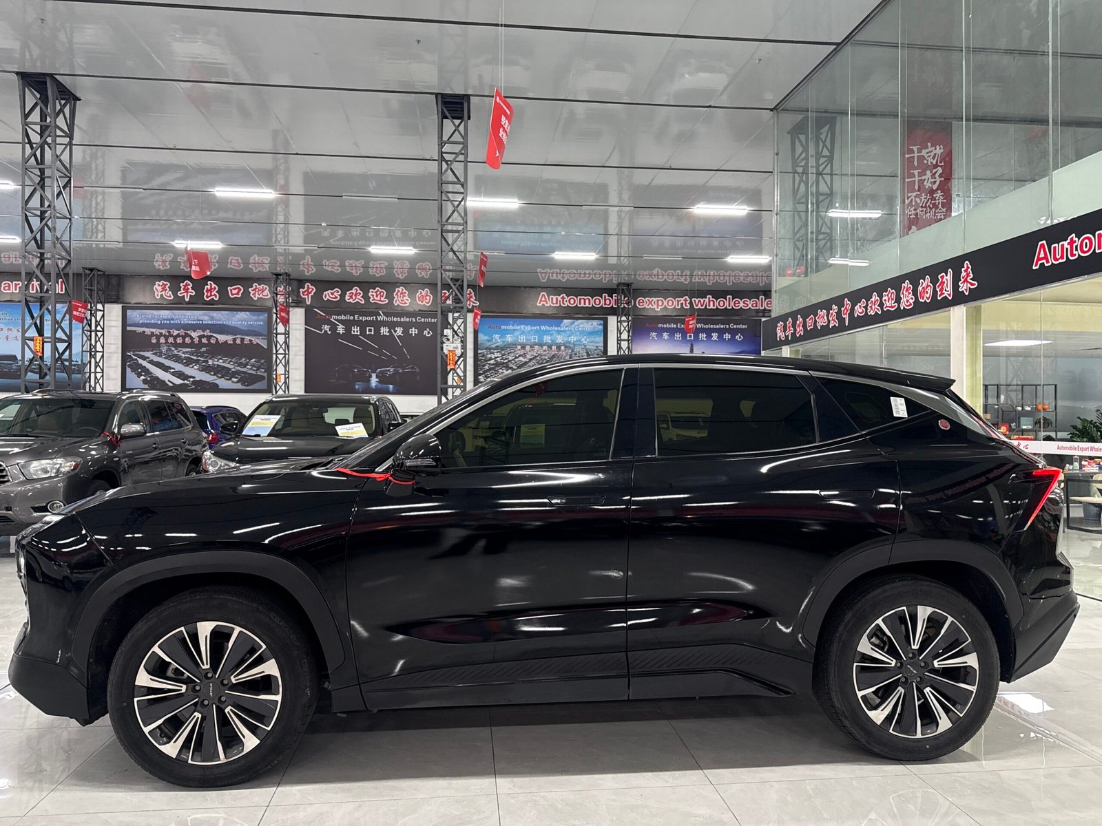 Jetour X70 Plus 1.6L 2023 Used Compact SUV (Black) - Image 4