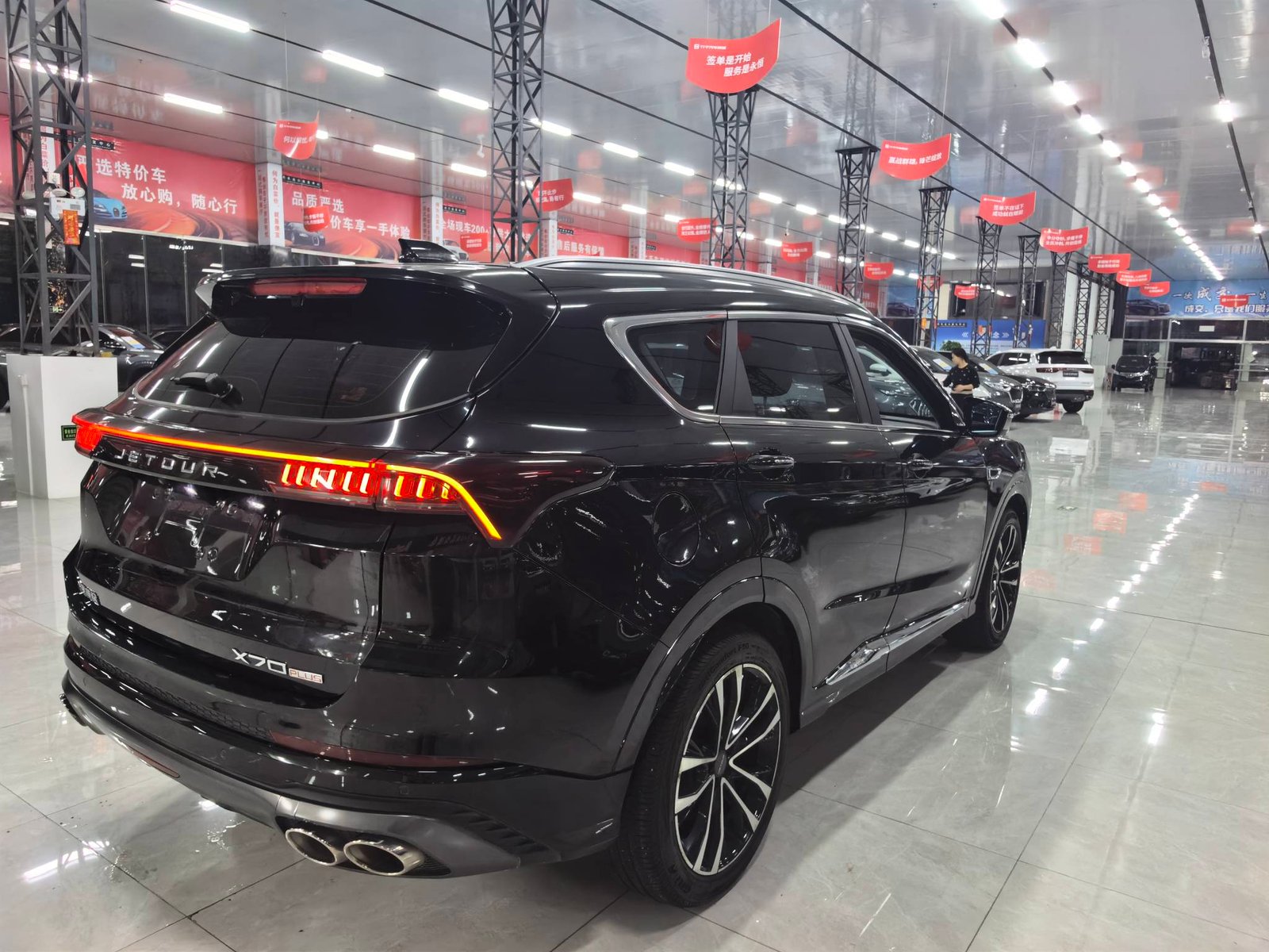 Jetour X70 Plus 1.6T 2021 Used Mid-size SUV (Black) - Image 7