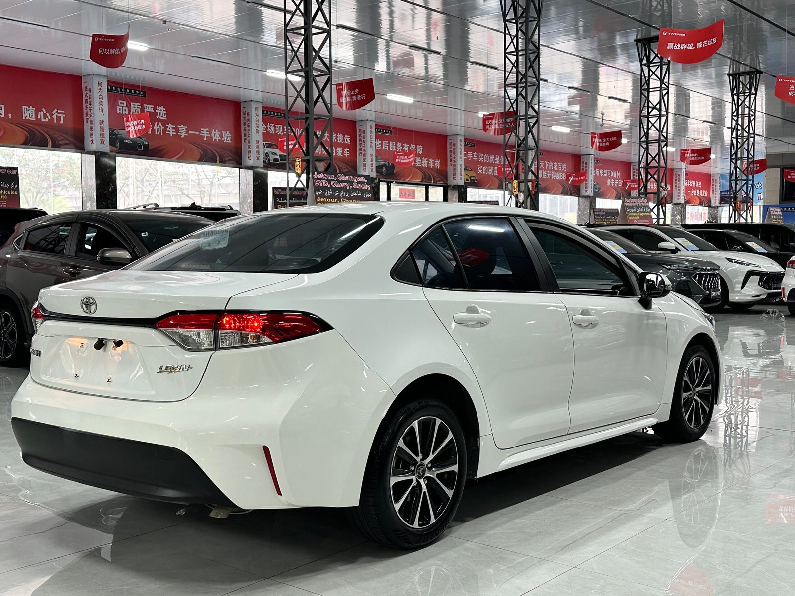 Toyota Corolla 1.5L 2023 Used Compact Sedan (White) - Image 5