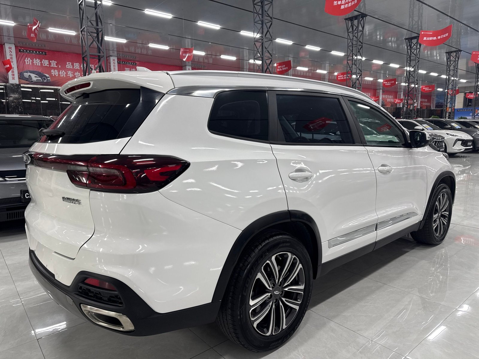 Chery Tiggo 8 1.6T 2020 Used 7-Seater Mid-size SUV (White) - Image 6