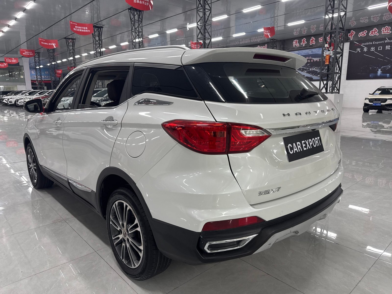 Hanteng X5 1.5T 2019 Used 5-Seater Compact SUV (White) - Image 5