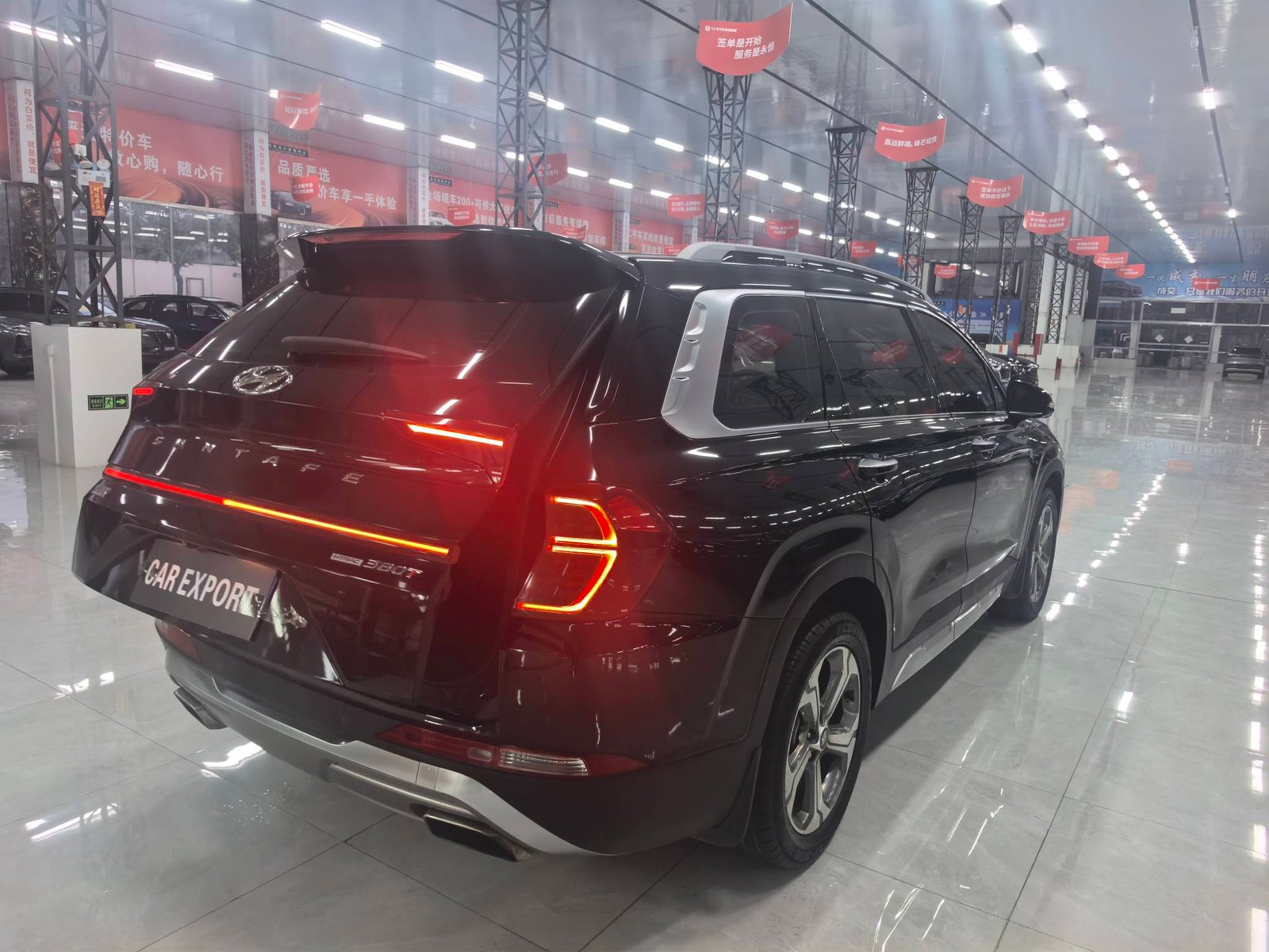 Hyundai Santa Fe 2.0T 2019 Used 6-Seater Mid-size SUV (Black) - Image 6