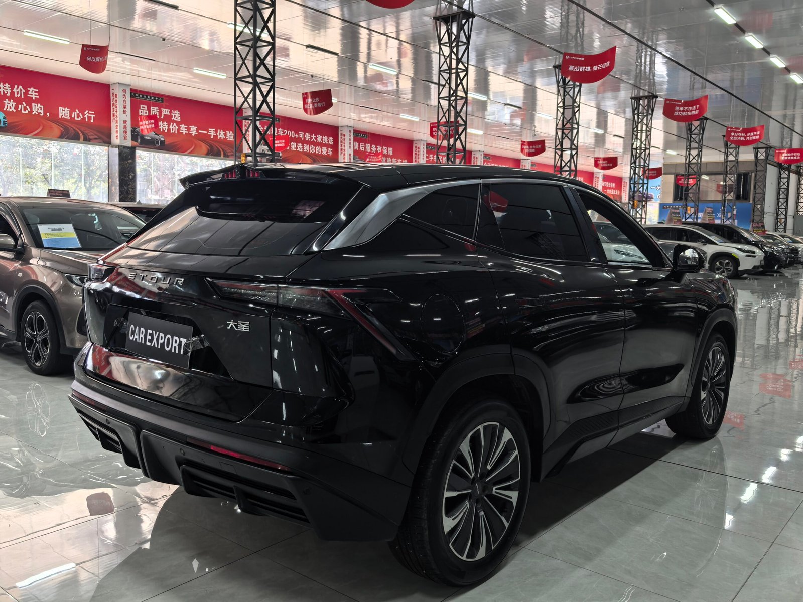 Jetour Dasheng 1.6T 2022 Used 5-Seater Compact SUV (Black) - Image 6