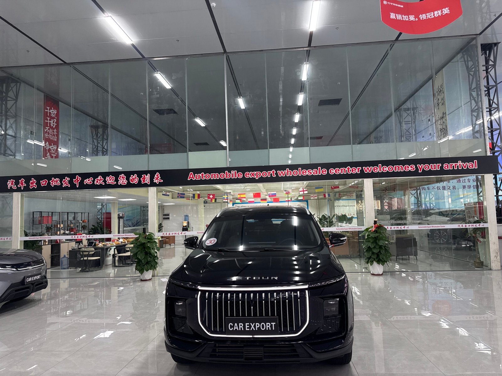 Jetour X90 PRO 1.6T 2024 Used 7-Seater Mid-size SUV (Black)