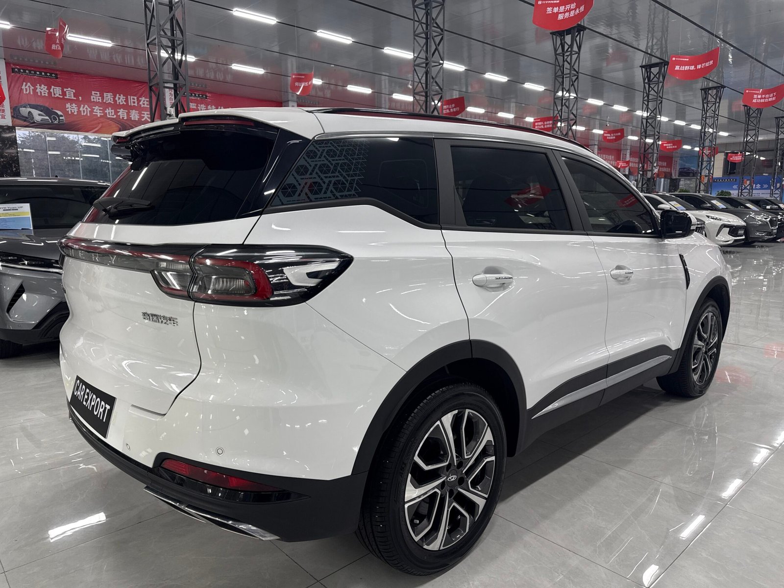 Chery Tiggo 7 PLUS 1.5T 2023 Used 5-Seater Compact SUV (White) - Image 6