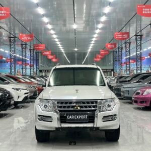 Mitsubishi Pajero 3.0L 2019 Used 7-Seater Off-Road SUV (White)